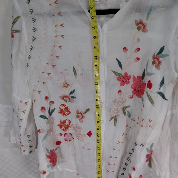 Johnny Was White Floral Embroidered Button Down Shirt - Picture 13 of 14